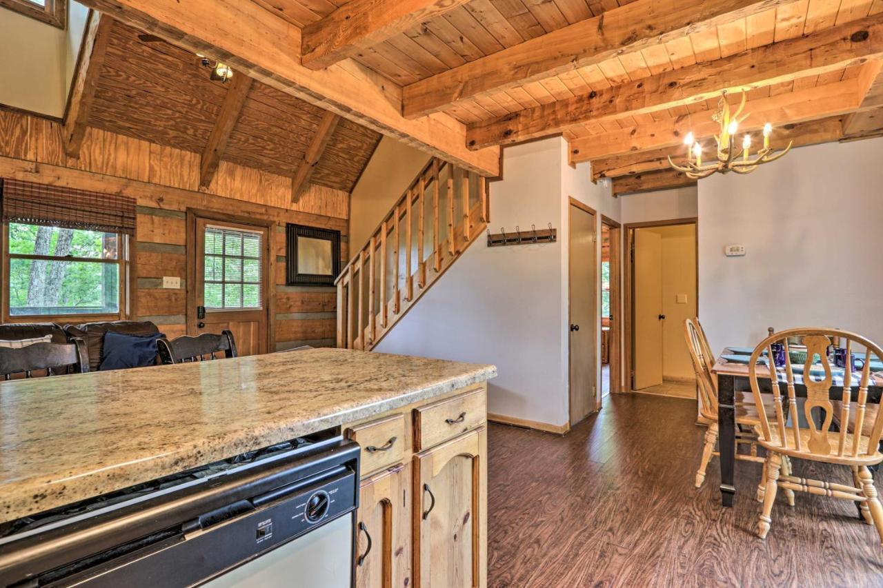 Gatlinburg Escape With Hot Tub, Deck And Mtn View Villa Dış mekan fotoğraf